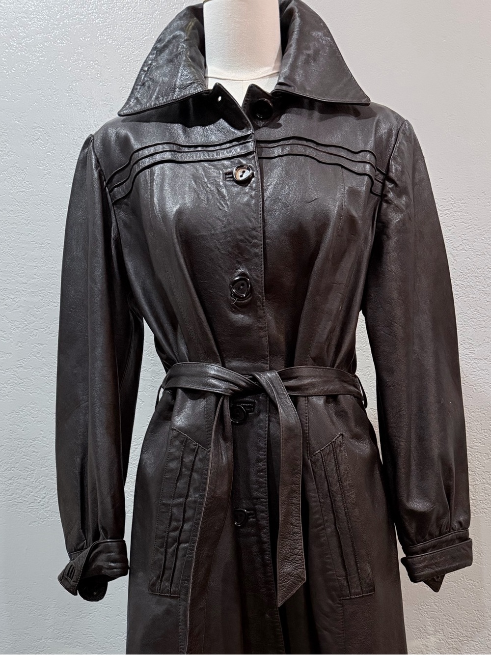Classic 1970s Vintage Chocolate Brown Mod
Leather Trench Coat with Belt M-L